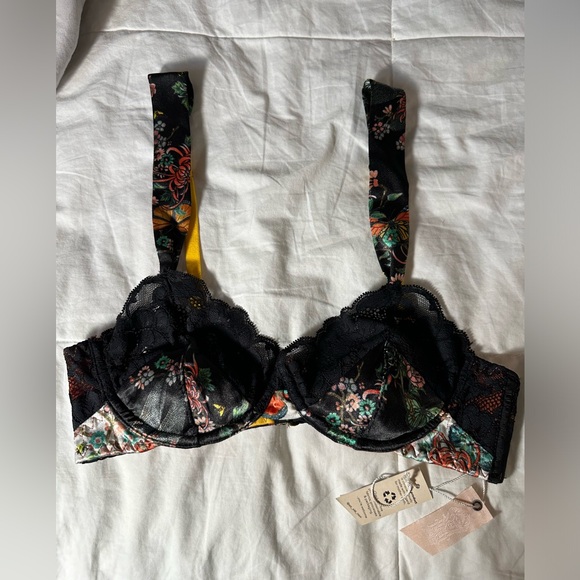 We Are HAH Hot As Hell Free People After Hours Bra Butterflies Combo Sz 32-36 A - Picture 8 of 14